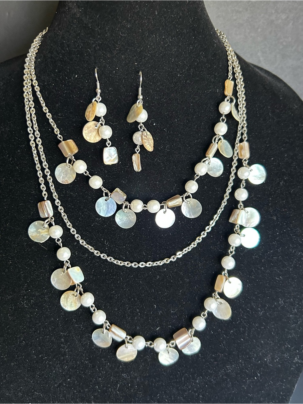 Silver-Tone Layered Pearl Disc Shell Necklace Drop Earrings Set Premier   (5)